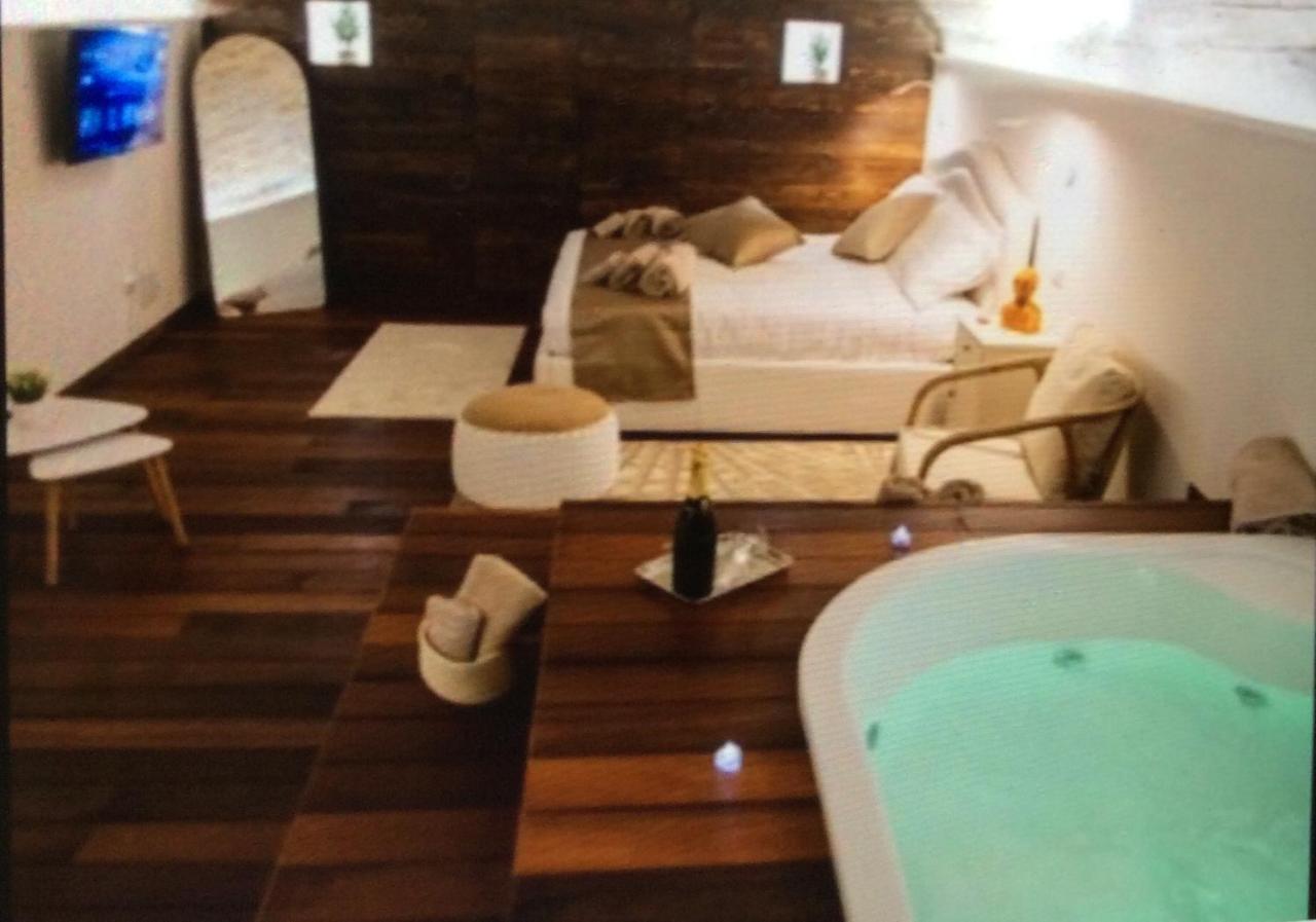 Lc Luxury Apartment Μπάρι Εξωτερικό φωτογραφία